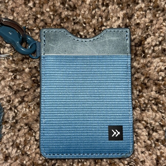 Thread Wallet - Picture 2 of 4
